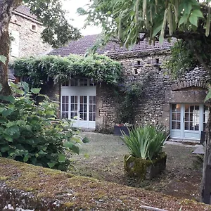 La Libellule&le Papillon At Les Leroux, Near Frayssinet-le-Gélat